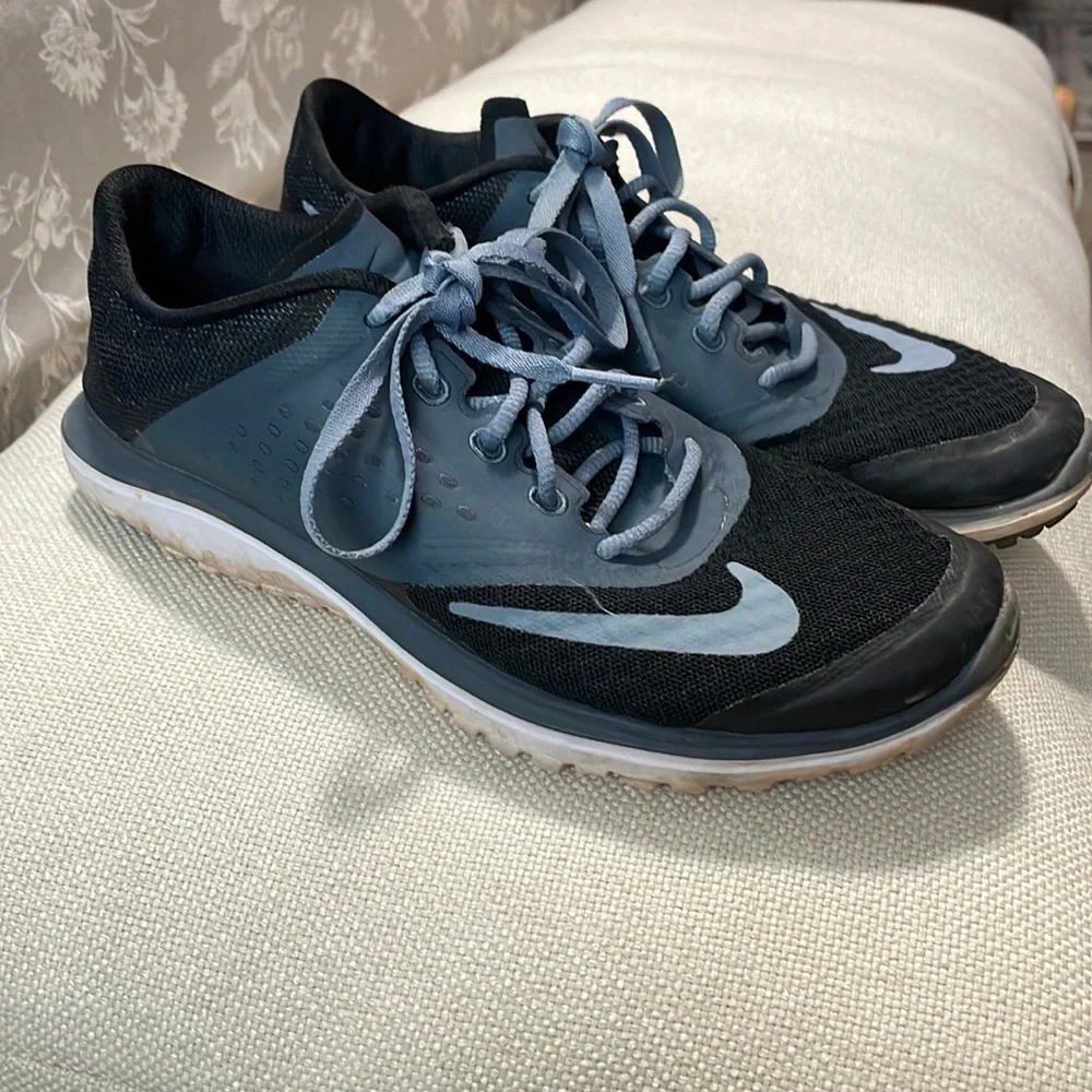 Nike Fitsole Lite Run 2 Black Grey Running Shoes Womens Size 6 - Picture 1 of 4